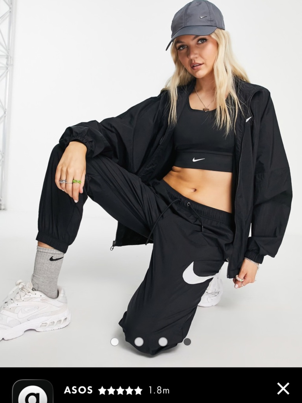 Nike Essential Woven Sweatpants